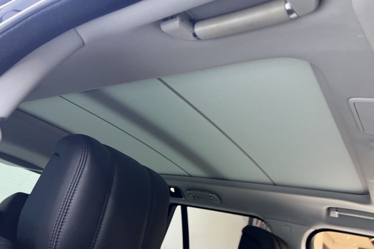 Used Land Rover Range 2021 3.0 L6 Grand Edition Interior 10