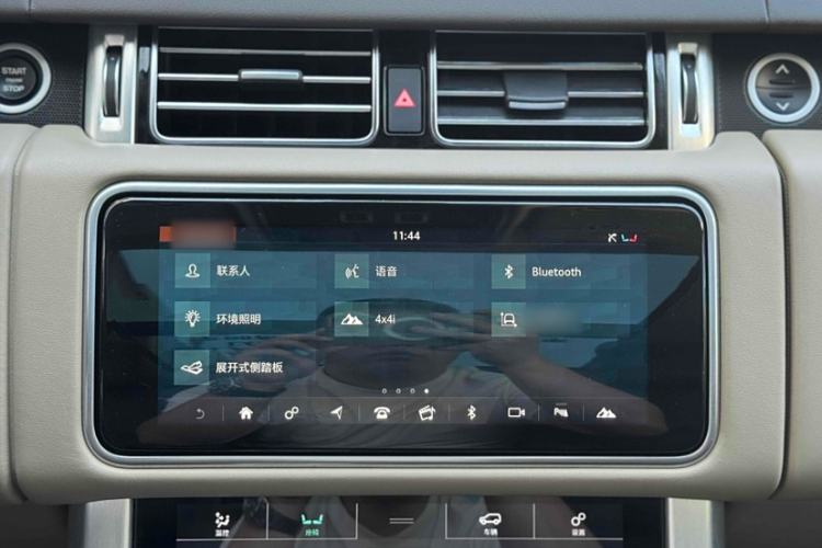 Used Land Rover Range 2021 3.0 L6 Century Extended Classic Edition Interior 6