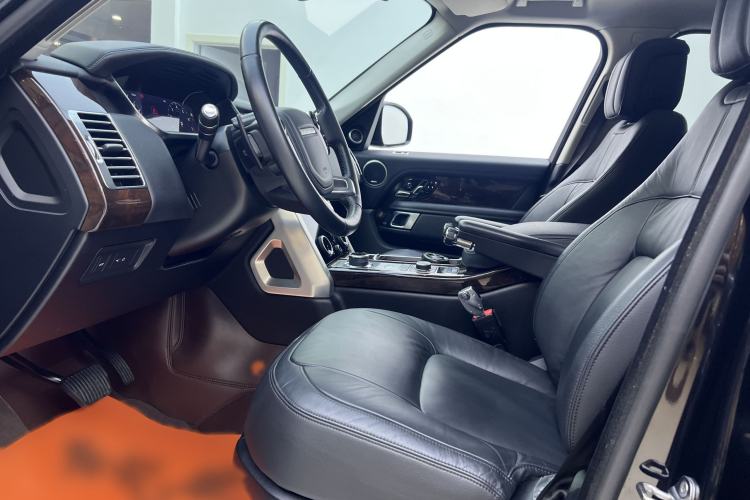 Used Land Rover Range 2021 3.0 L6 Grand Edition Interior 6