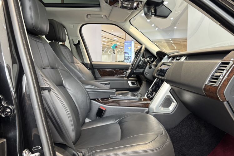 Used Land Rover Range 2021 3.0 L6 Grand Edition Interior 7