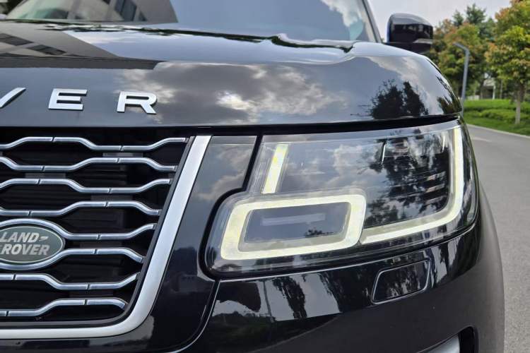 Used Land Rover Range 2021 3.0 L6 Century Extended Classic Edition Left Front Headlight