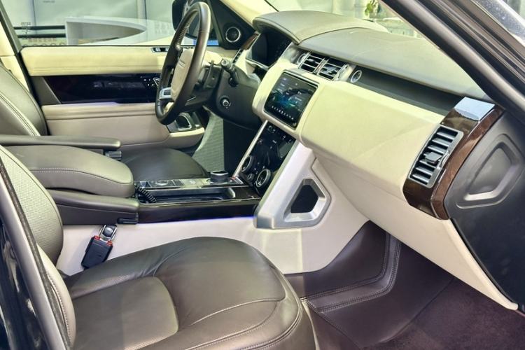 Used Land Rover Range 2021 3.0 L6 Century Extended Classic Edition Left Front Seat