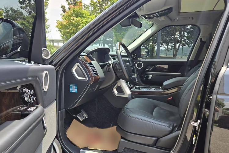 Used Land Rover Range 2021 3.0 L6 Century Extended Classic Edition Left Front Seat