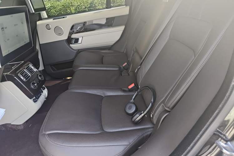 Used Land Rover Range 2021 3.0 L6 Century Extended Classic Edition Left Rear Seat