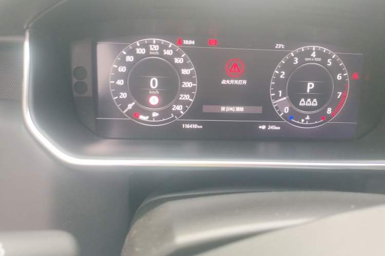 Used Land Rover Range 2021 3.0 L6 Century Extended Classic Edition Odometer Close Up