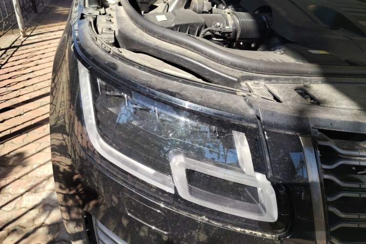 Used Land Rover Range 2021 3.0 L6 Century Extended Classic Edition Right Front Headlight