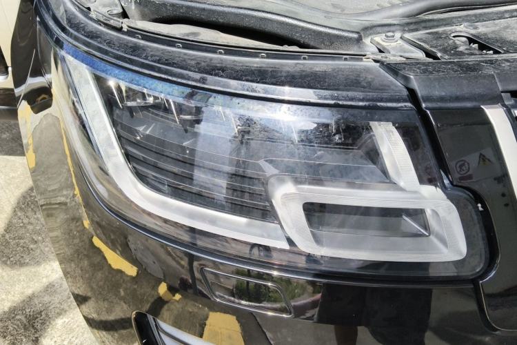 Used Land Rover Range 2021 3.0 L6 Century Extended Classic Edition Right Front Headlight
