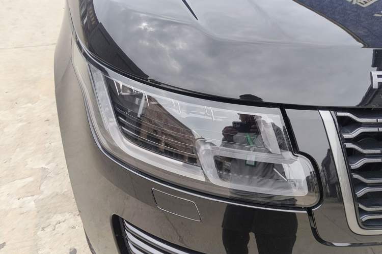Used Land Rover Range 2021 3.0 L6 Century Extended Classic Edition Right Front Headlight