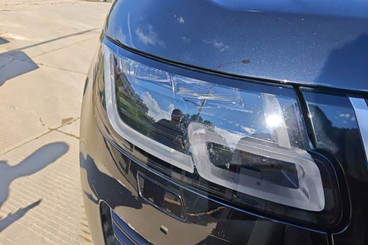Used Land Rover Range 2021 3.0 L6 Centennial Edition Right Front Headlight