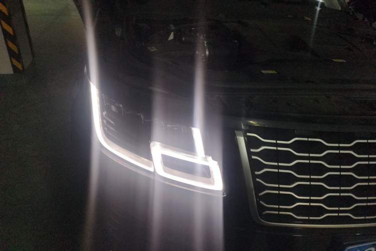 Used Land Rover Range 2021 3.0 L6 Century Extended Classic Edition Right Front Headlight