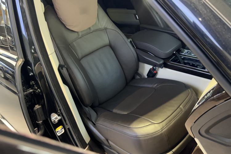 Used Land Rover Range 2021 3.0 L6 Century Extended Classic Edition Right Front Seat