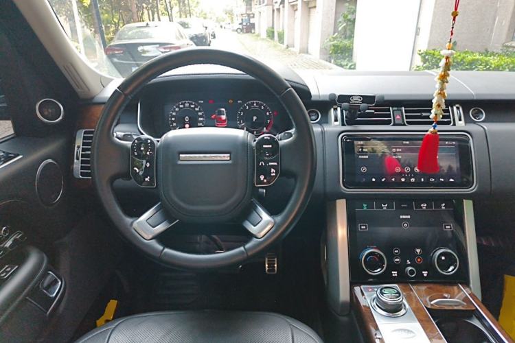 Used Land Rover Range 2021 3.0 L6 Centennial Edition Steering Wheel