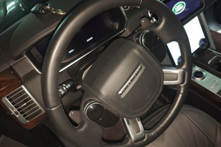 Used Land Rover Range 2021 3.0 L6 Grand Edition Steering Wheel