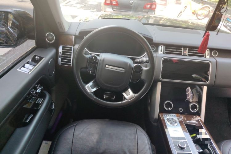 Used Land Rover Range 2021 3.0 L6 Century Extended Classic Edition Steering Wheel