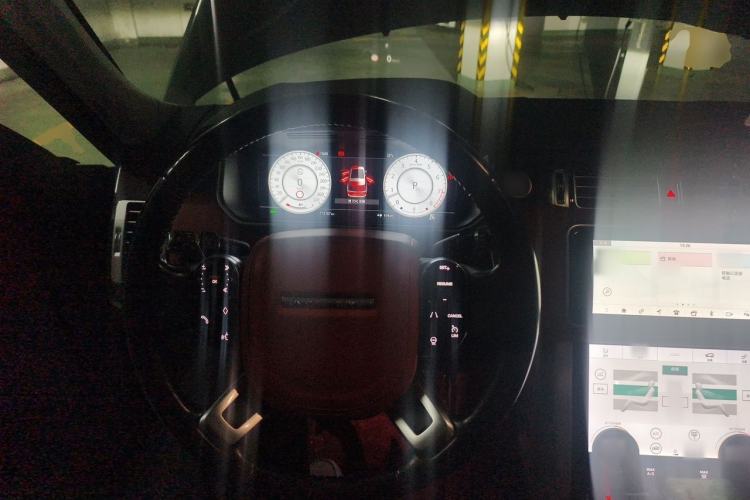 Used Land Rover Range 2021 3.0 L6 Century Extended Classic Edition Steering Wheel