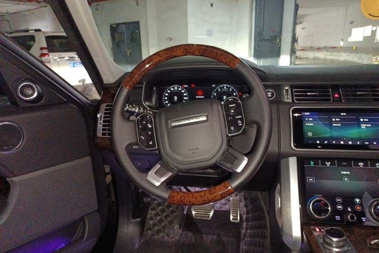 Used Land Rover Range 2021 3.0 L6 Century Extended Classic Edition Steering Wheel