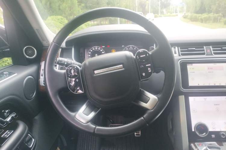 Used Land Rover Range 2021 3.0 L6 Century Extended Classic Edition Steering Wheel