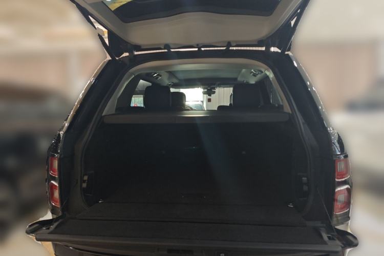 Used Land Rover Range 2021 3.0 L6 Century Extended Classic Edition Trunk