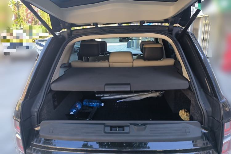 Used Land Rover Range 2021 3.0 L6 Grand Edition Trunk