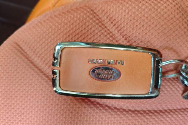 Used Land Rover Range 2021 3.0 L6 Century Extended Classic Edition Vehicle Key