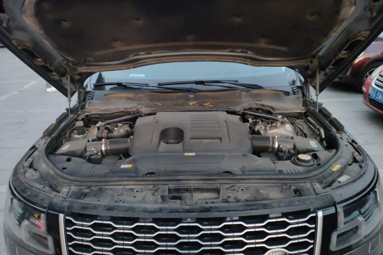 Used Land Rover Range 2021 3.0 L6 Century Extended Classic Edition Engine Bay