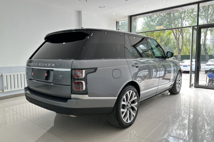 Used Land Rover Range 2021 3.0 L6 Century Extended Classic Edition Exterior 1