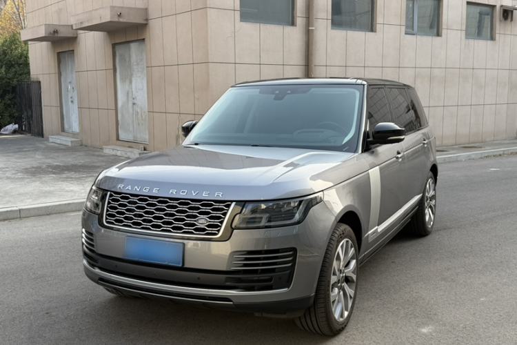 Used Land Rover Range 2021 3.0 L6 Century Extended Classic Edition Exterior 1