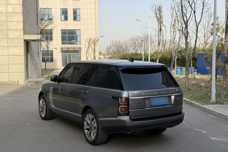 Used Land Rover Range 2021 3.0 L6 Century Extended Classic Edition Exterior 5