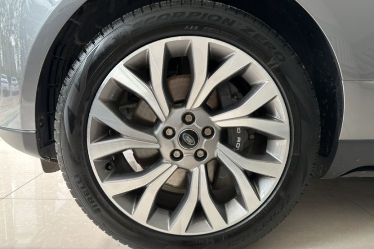 Used Land Rover Range 2021 3.0 L6 Century Extended Classic Edition Exterior 6