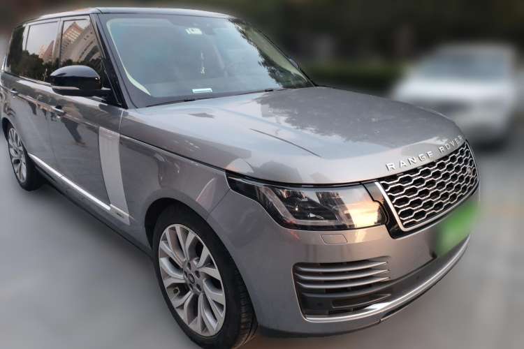 Used Land Rover Range 2021 3.0 L6 Century Extended Classic Edition Front Right 45 Deg