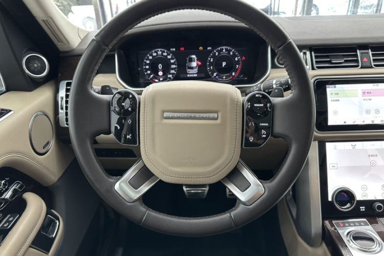 Used Land Rover Range 2021 3.0 L6 Century Extended Classic Edition Interior 5