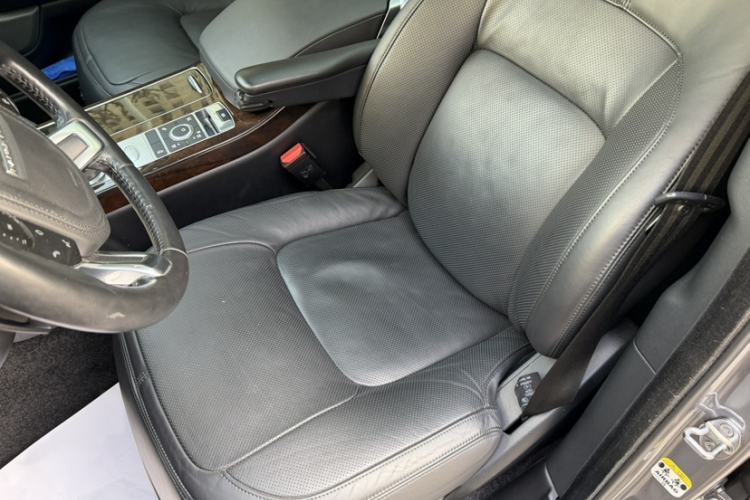 Used Land Rover Range 2021 3.0 L6 Century Extended Classic Edition Interior 5