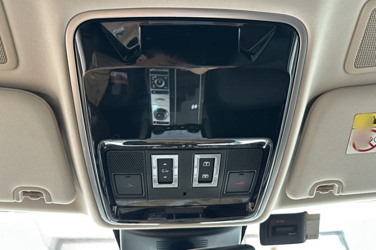Used Land Rover Range 2021 3.0 L6 Century Extended Classic Edition Interior 7