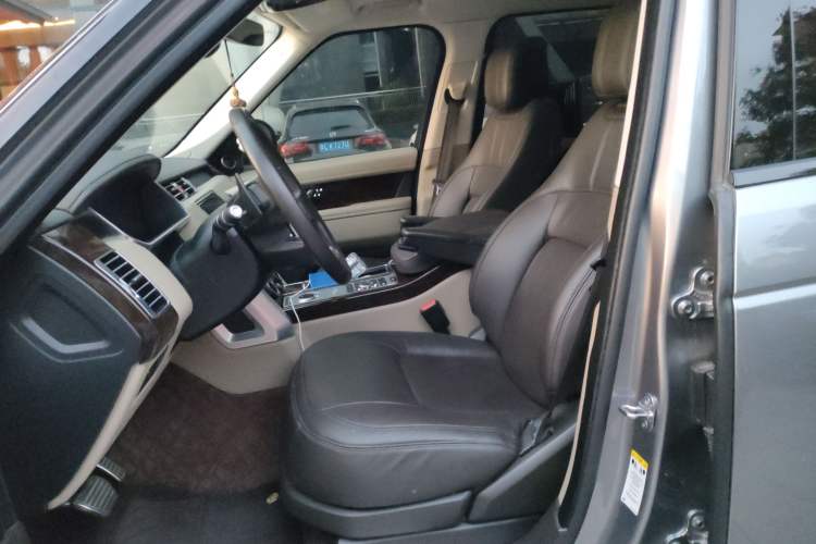 Used Land Rover Range 2021 3.0 L6 Century Extended Classic Edition Left Front Seat