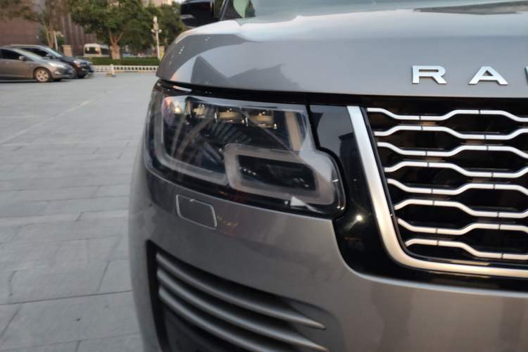 Used Land Rover Range 2021 3.0 L6 Century Extended Classic Edition Right Front Headlight