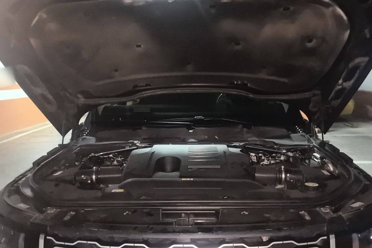 Used Land Rover Range 2021 3.0 L6 Century Extended Classic Edition Engine Bay
