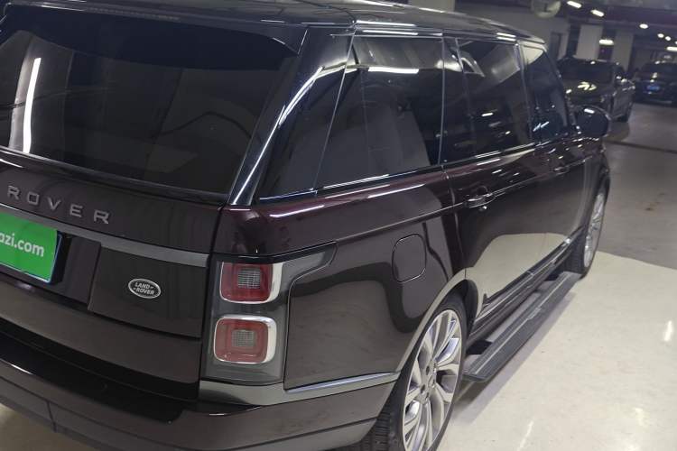Used Land Rover Range 2021 3.0 L6 Century Extended Classic Edition Exterior 3