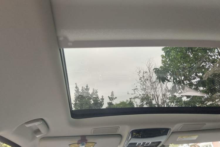 Used Land Rover Range 2021 3.0 L6 Century Extended Classic Edition Headliner