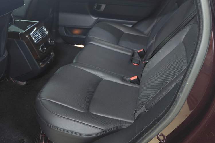 Used Land Rover Range 2021 3.0 L6 Century Extended Classic Edition Interior 1