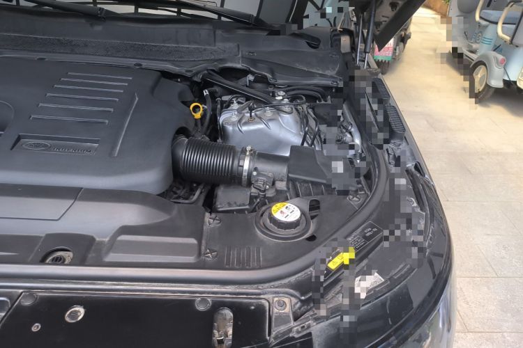 Used Land Rover Range 2021 3.0 L6 Century Extended Classic Edition Engine Bay Left