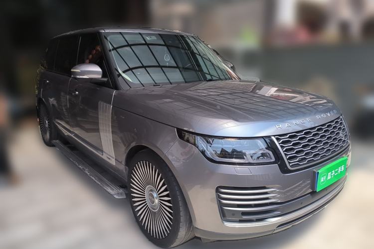 Used Land Rover Range 2021 3.0 L6 Century Extended Classic Edition Front Right 45 Deg