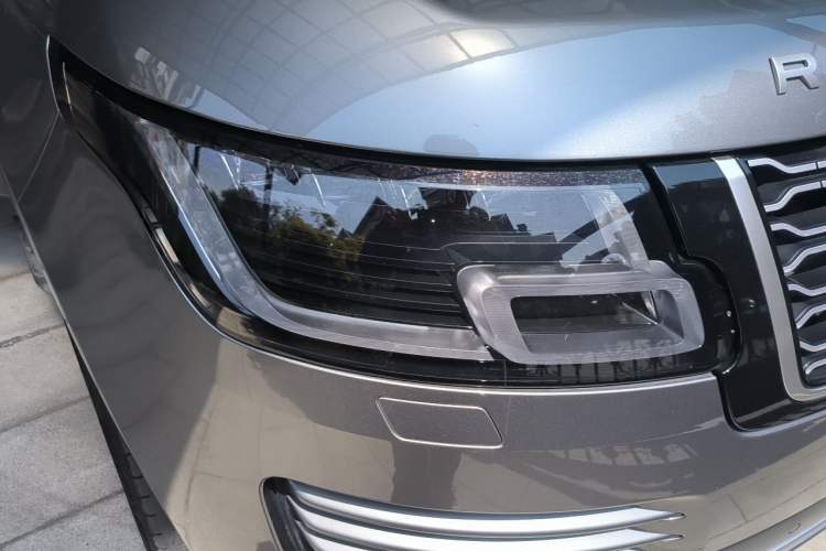 Used Land Rover Range 2021 3.0 L6 Century Extended Classic Edition Right Front Headlight