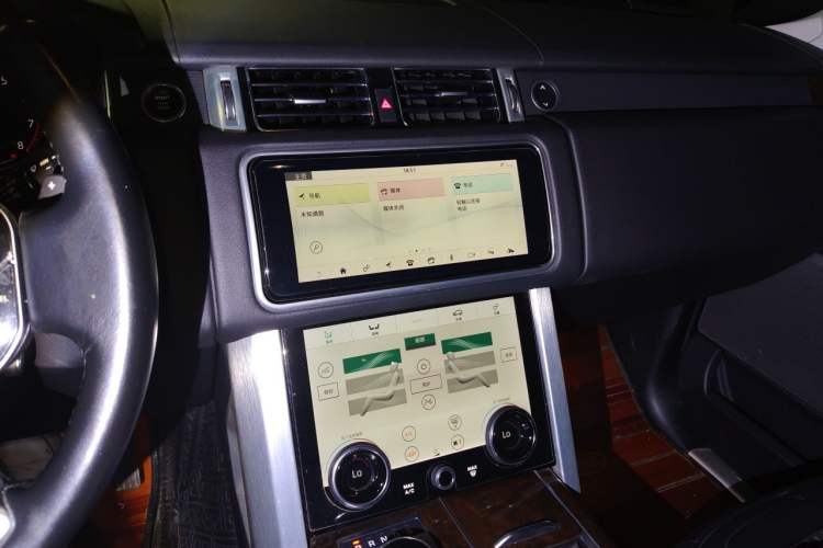 Used Land Rover Range 2021 3.0 L6 Grand Edition Audio And AC Panel