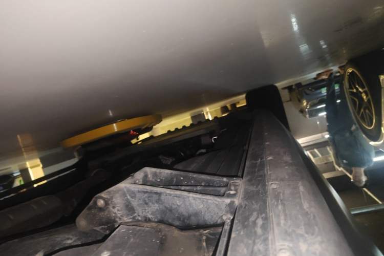 Used Land Rover Range 2021 3.0 L6 Century Extended Classic Edition Chassis Rear Left