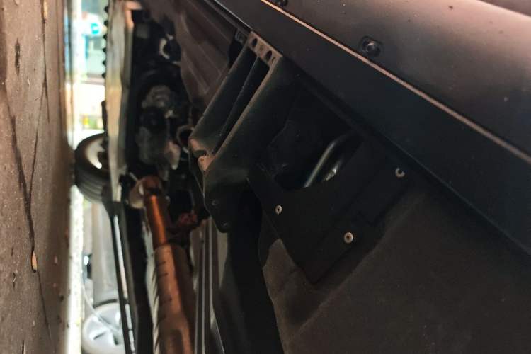 Used Land Rover Range 2021 3.0 L6 Century Extended Classic Edition Chassis Rear Left
