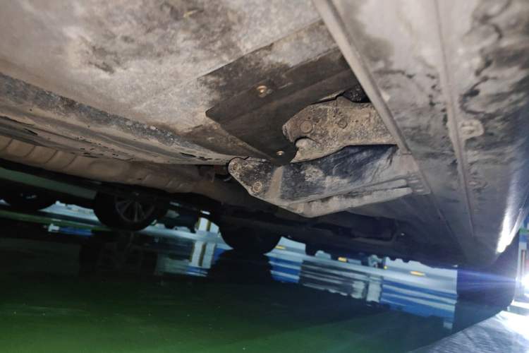 Used Land Rover Range 2021 3.0 L6 Century Extended Classic Edition Chassis Rear Right