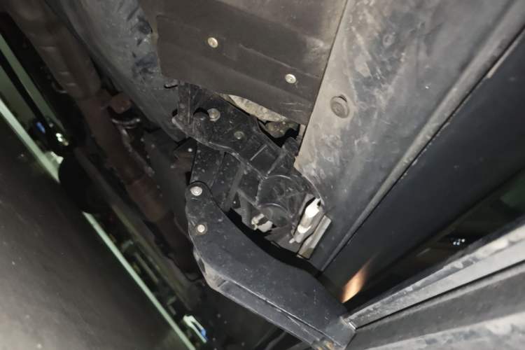 Used Land Rover Range 2021 3.0 L6 Century Extended Classic Edition Chassis Rear Right