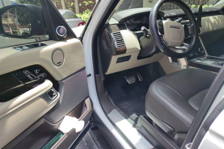 Used Land Rover Range 2021 3.0 L6 Centennial Edition Driver Seat