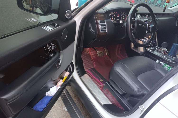 Used Land Rover Range 2021 3.0 L6 Centennial Edition Driver Seat