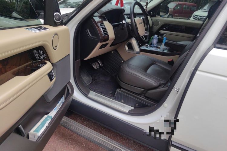 Used Land Rover Range 2021 3.0 L6 Century Extended Classic Edition Driver Seat